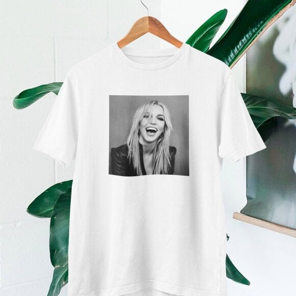 Gildan Other - Britney Spears photo t-shirt White Shirt